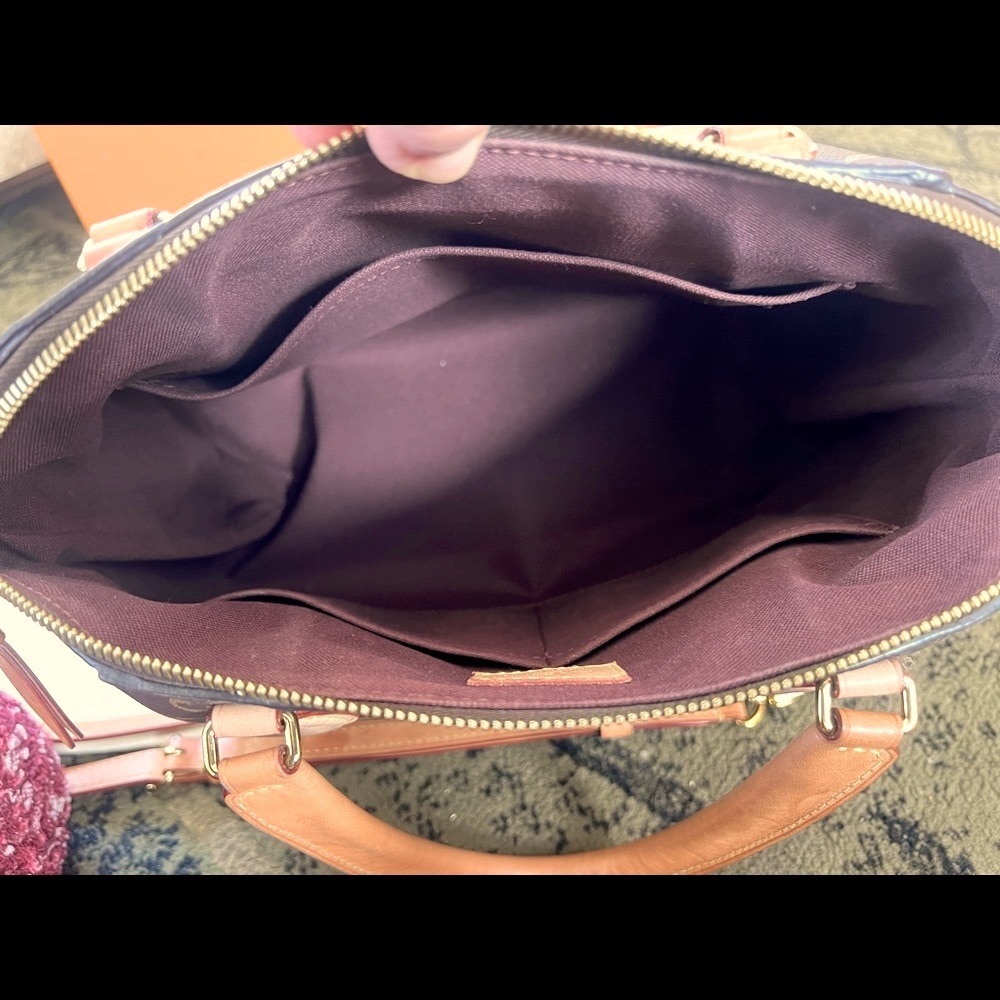 LOUIS VUITTON Monogram RIVOLI MM - Picture 13 of 14